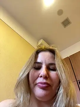 Passion-Blondy webcam