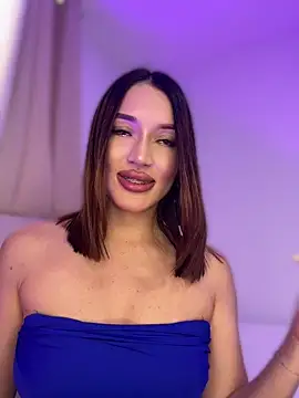 Bella-taylorr webcam