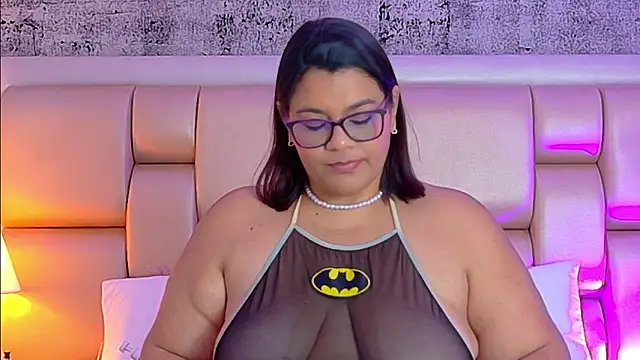 SelennaCooper webcam