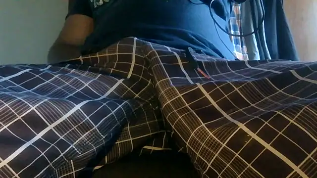 NuttyProfesir webcam