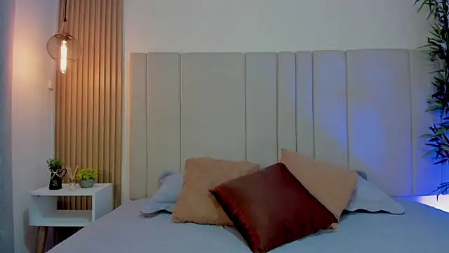 Victoria_Rosee webcam
