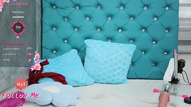 MAARYMOON webcam