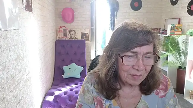 Betty_Brick webcam