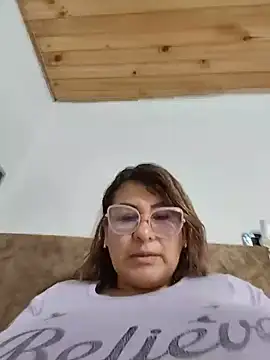 AlexxiaaMat webcam