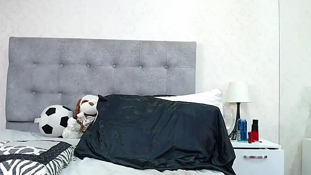 ScarlettGreen_ webcam