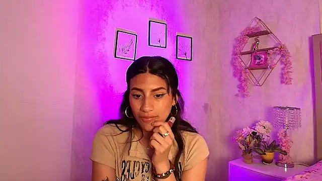 Madii_ webcam