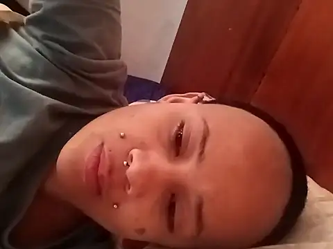 xblackstarX1 webcam