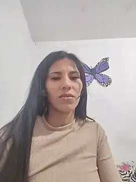 Annitarogers_ webcam