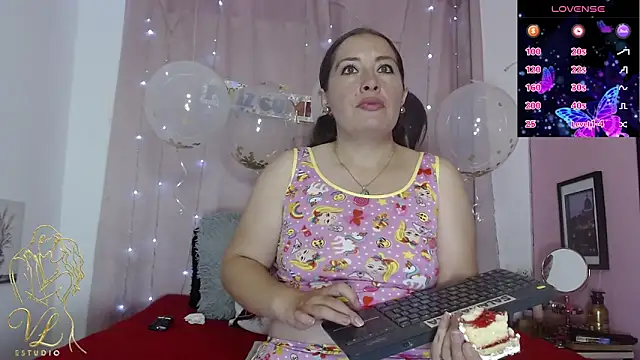 BLONDIE_TATIS webcam