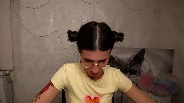 MaryEm976 webcam