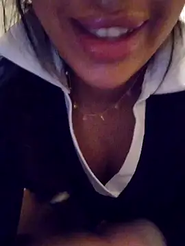 Sexlove1xo webcam