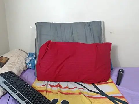 BadGirlMona webcam