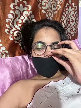 Sandhya_77 webcam