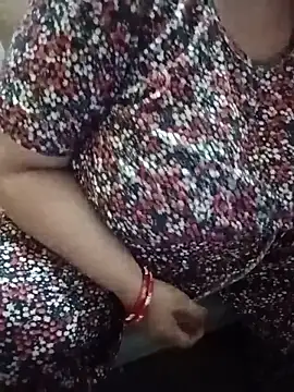 Simran_008 webcam