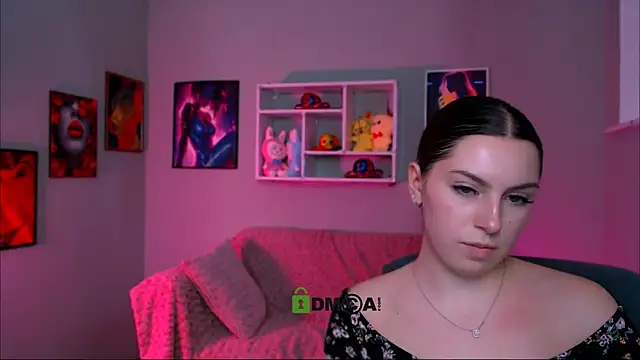 amalialowell webcam