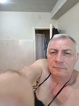 _lady_red_ webcam