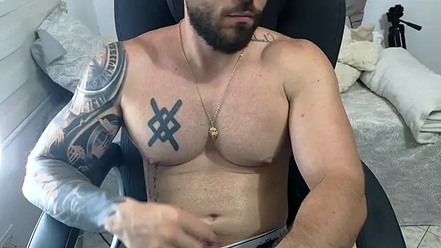 Isaac_Carter webcam