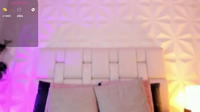 scarlettadams__ webcam