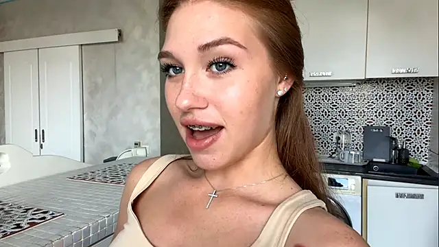 namiredhead - NamiRedhead's free webcam - UK Sex Cams