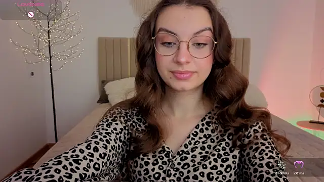 Real_cutie1 webcam