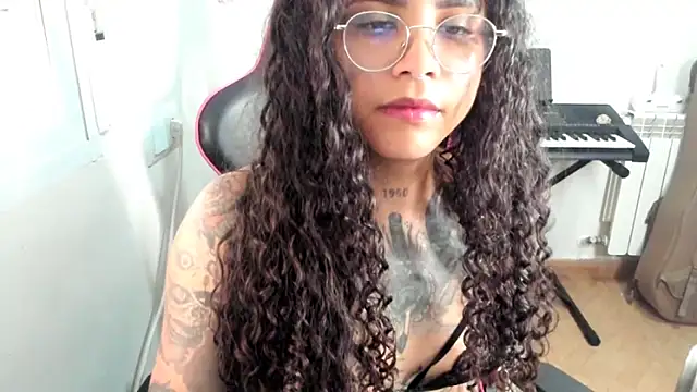 Ama_music webcam