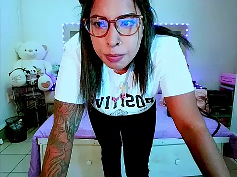 indiantopaz694u webcam