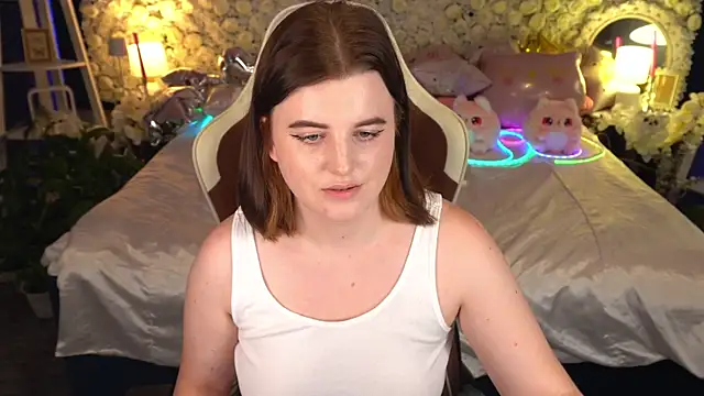 KristiFoxy webcam