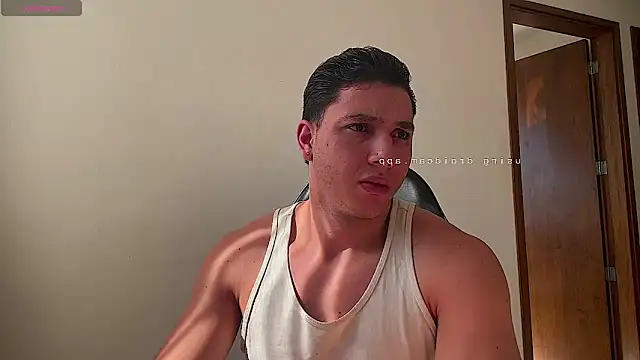 Maxx_valiant webcam