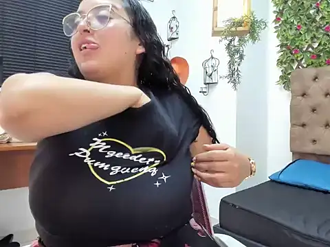 Candy_Curvyy webcam