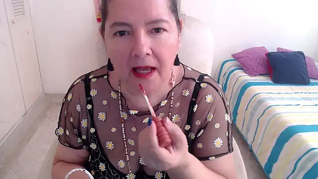 leonela_69 webcam