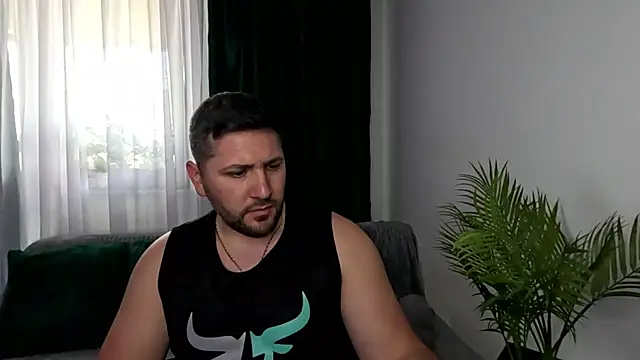 Gold_Alpha_Boy webcam