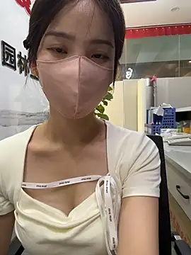 gougou13 webcam