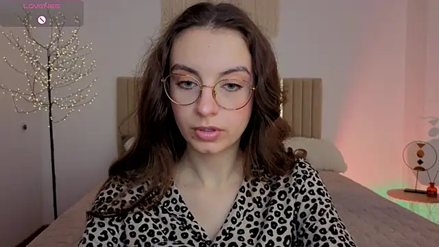 Real_cutie1 webcam