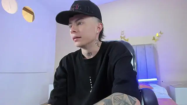 Nascary_Fox webcam