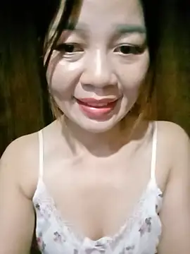 yiyi102300 - Yiyi102300's free webcam - UK Sex Cams