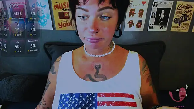 EllieOz webcam