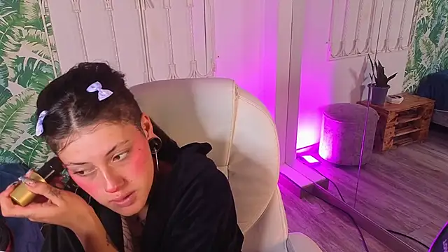 _sharlotte777 webcam