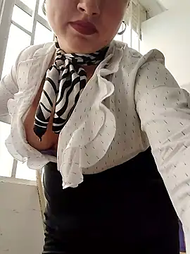 _Sarah-Office1 webcam