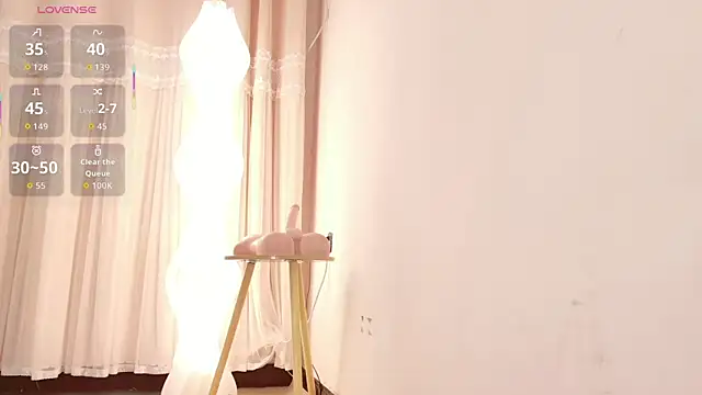 BoxedGyre- live sex cam