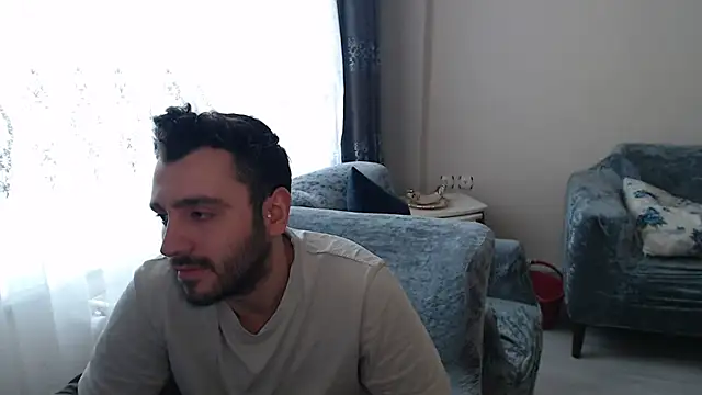 handsomeee04 webcam
