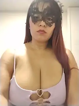 MiaKhaliFFa69 webcam