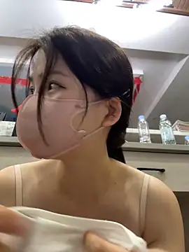 gougou13 (F young) - 求职日：文员前台带着小粉跳蛋工作，同事会发现吗？