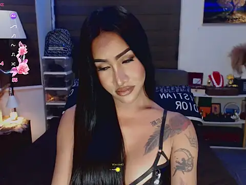 Model: SeductiveVictoria