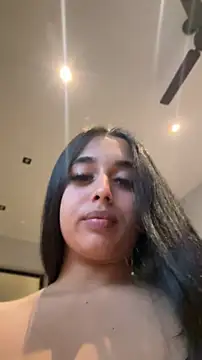 LilMisIndianx webcam