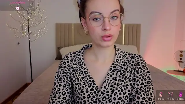 Real_cutie1 webcam