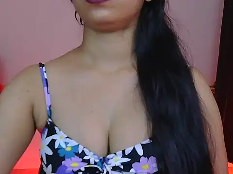 miss_ragni webcam