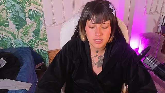 _sharlotte777 webcam