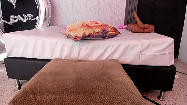 YummyDuooo webcam