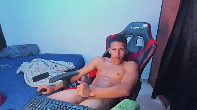 JuanchiT66 webcam