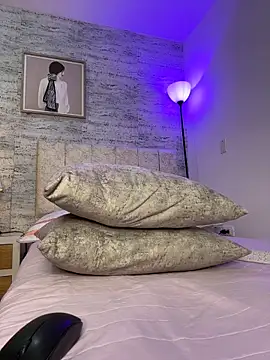 HoneyMollyX webcam